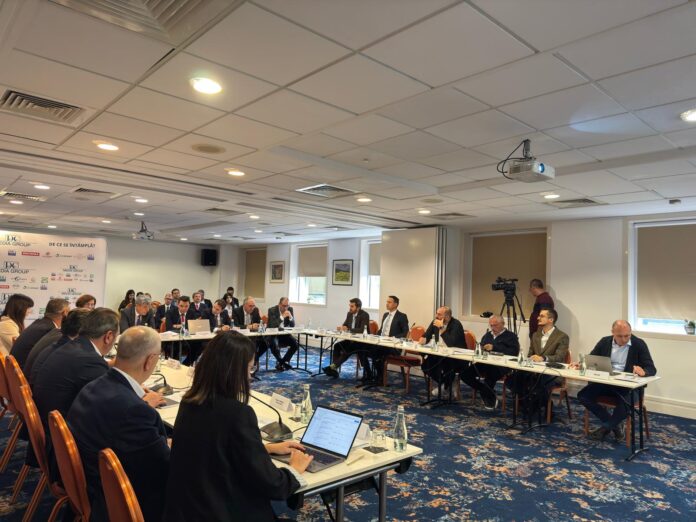 cj if la energy forum foto fb cj if