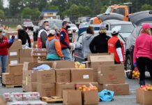 Ajutorul alimentar pe care îl primesc aproximativ 42 de milioane de americani va fi redus la jumătate