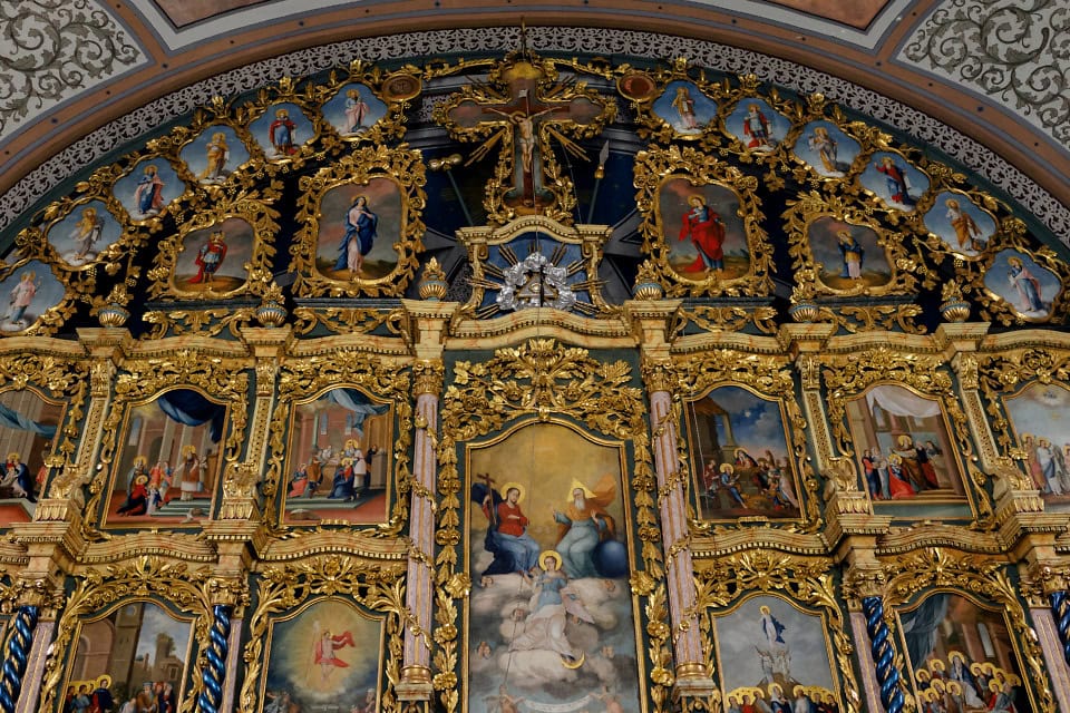 Foto: https://pixnio.com/ro/media/altarul-sfant-pictograma-crestinism-ortodoxe