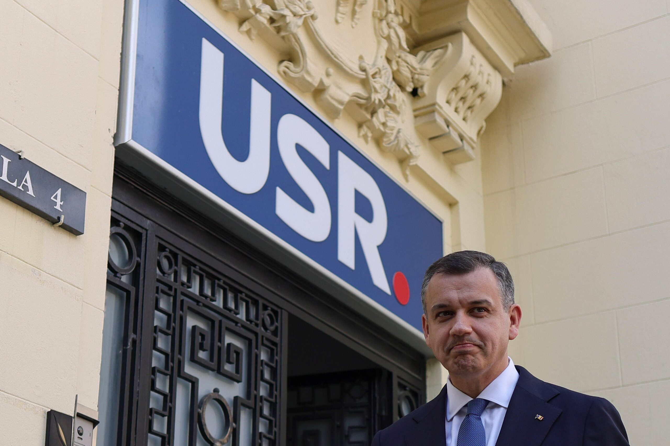 Premierul desemnat Eugen Tomac a discutat cu reprezentanţii PNL, PSD şi USR 2 Inquam Photos / Octav Ganea