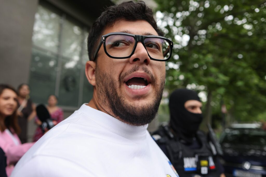 Membrii clanului Duduianu au fost reținuți de DIICOT pentru proxenetism si trafic de persoane 2 Inquam Photos / George Calin