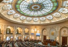 Propunere legislativă adoptată de Senat: Talonul de pensie va conține un cod QR sau un cod de bare Foto: Senatul României